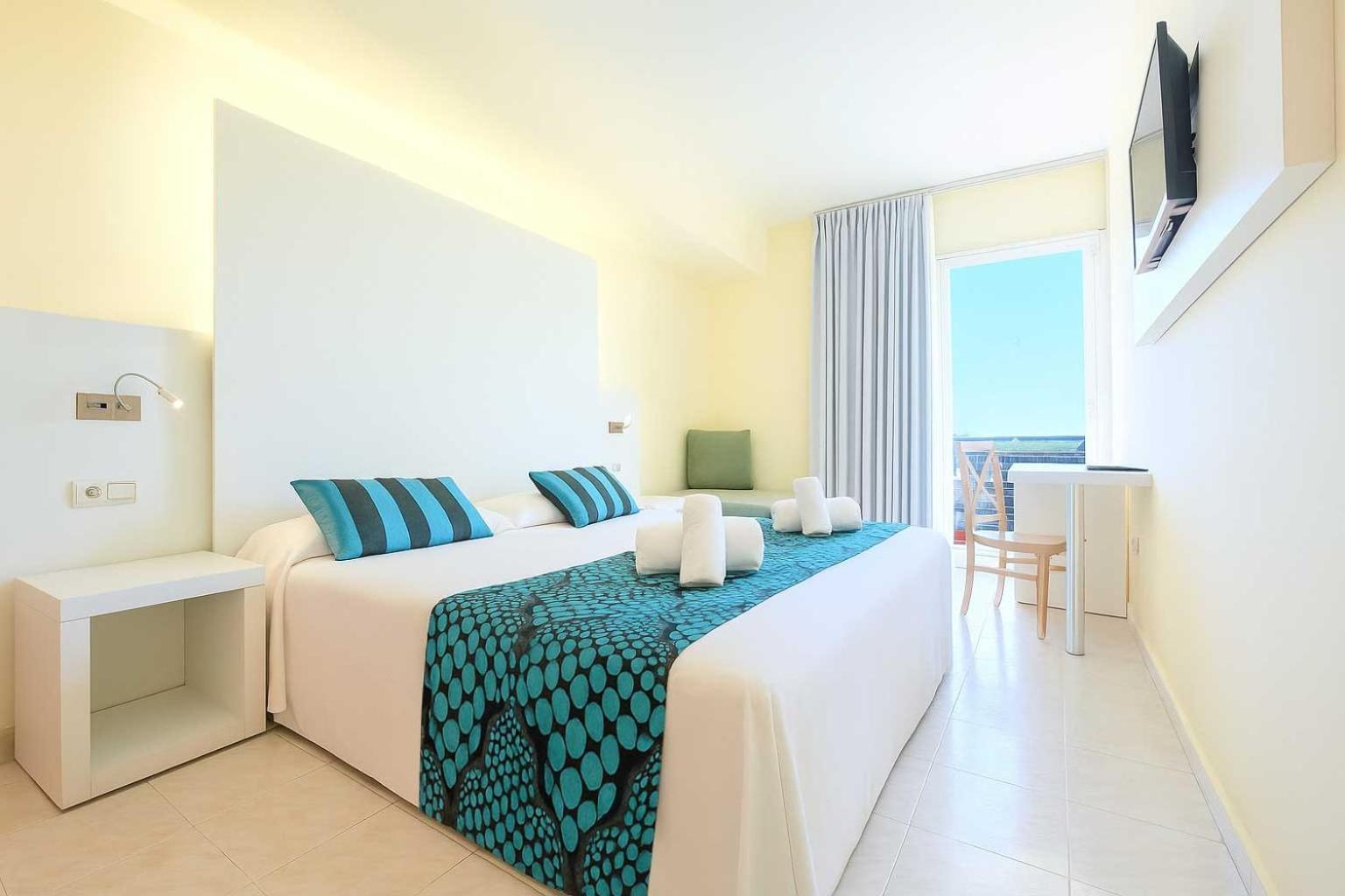 Azuline Pacific Hotel 3*